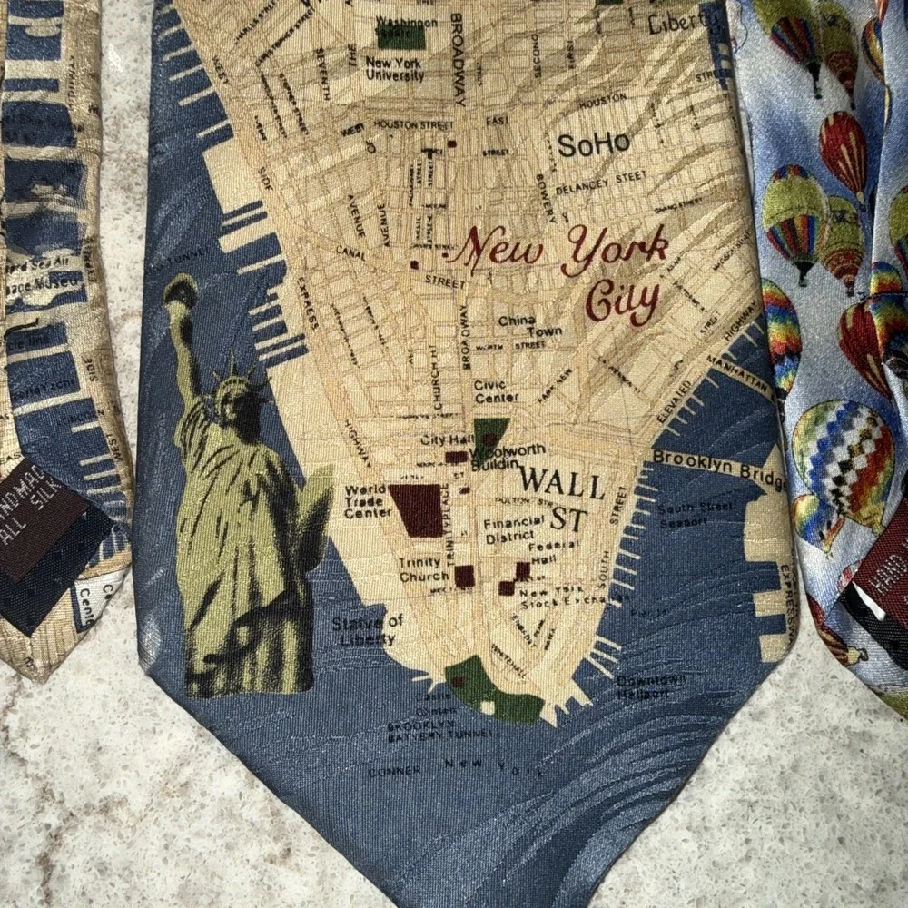 Lot Of 3 Museum Artifacts Silk Tie New York Lobster Crab Hot Air Balloon World
